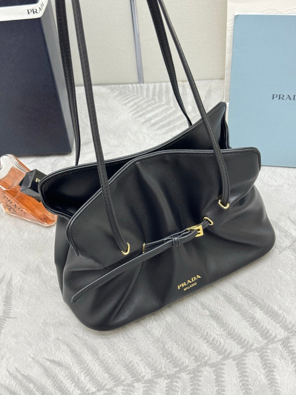 PRADA 25S SMALL BAG 25 IN BLACK CALFSKIN GOLD HARDWRE